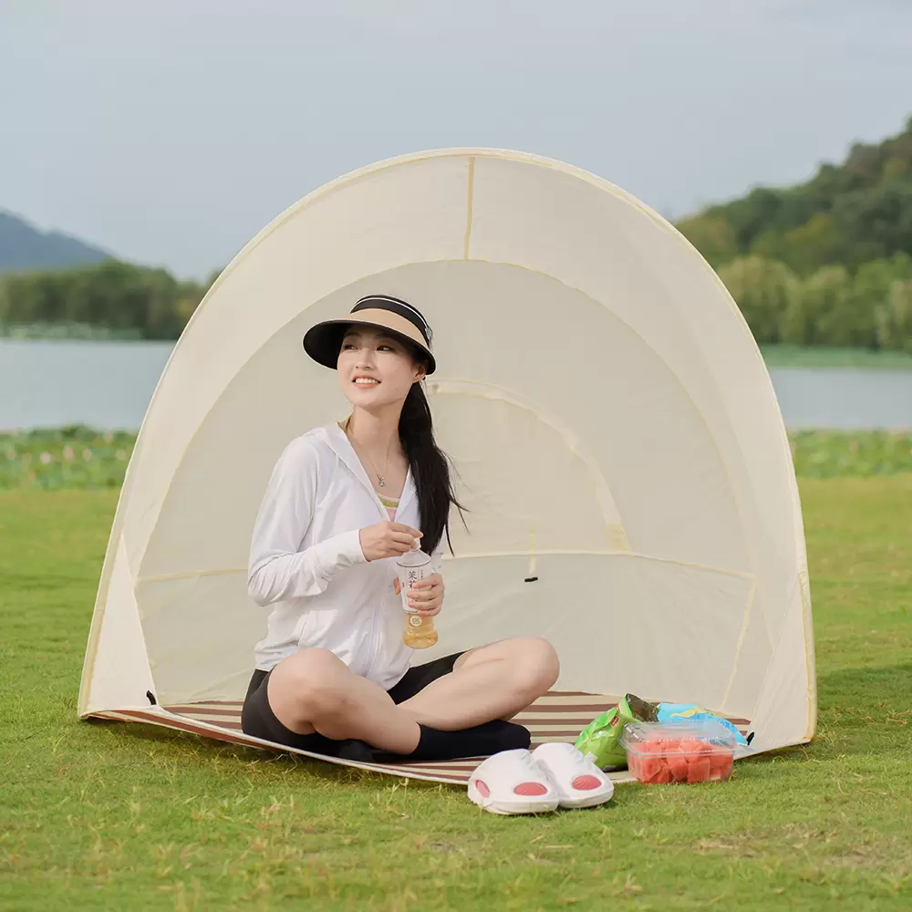 เต็นท์พับกลางแจ้ง